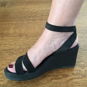 Crocs Black Platform Sandal Size 8W